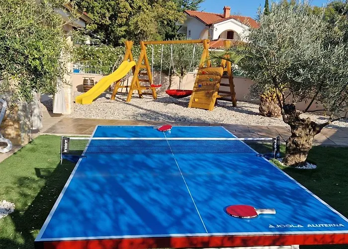 Villa Lukas&Ana S Bazenom,Djecjim Igralistem