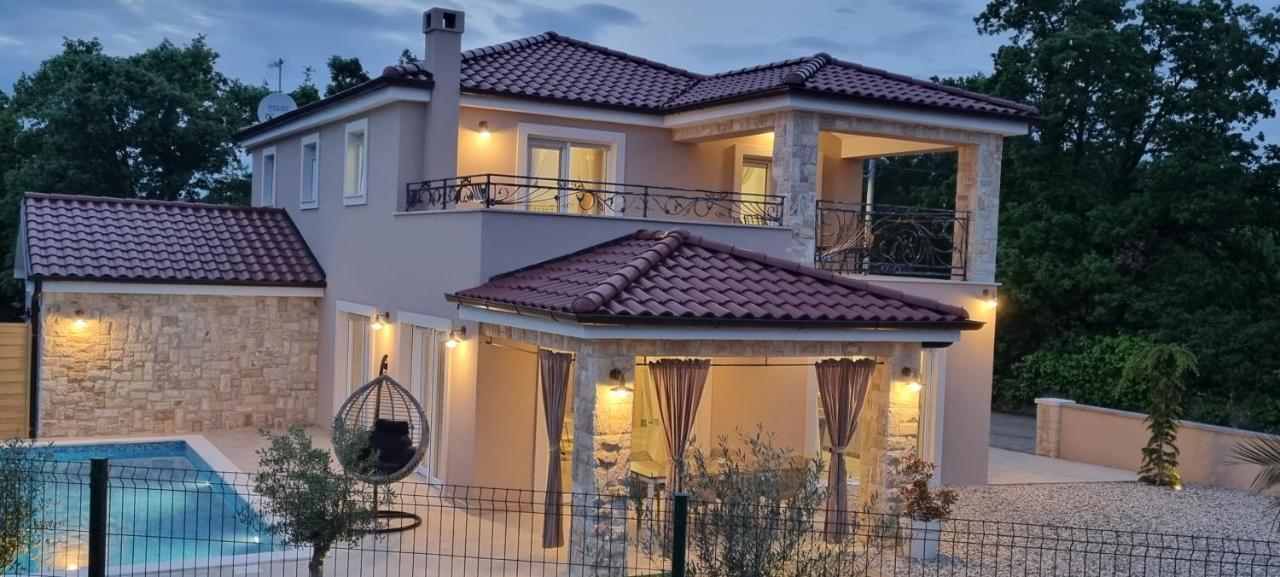 Villa Lukas&ana S Bazenom,djecjim Igralistem *