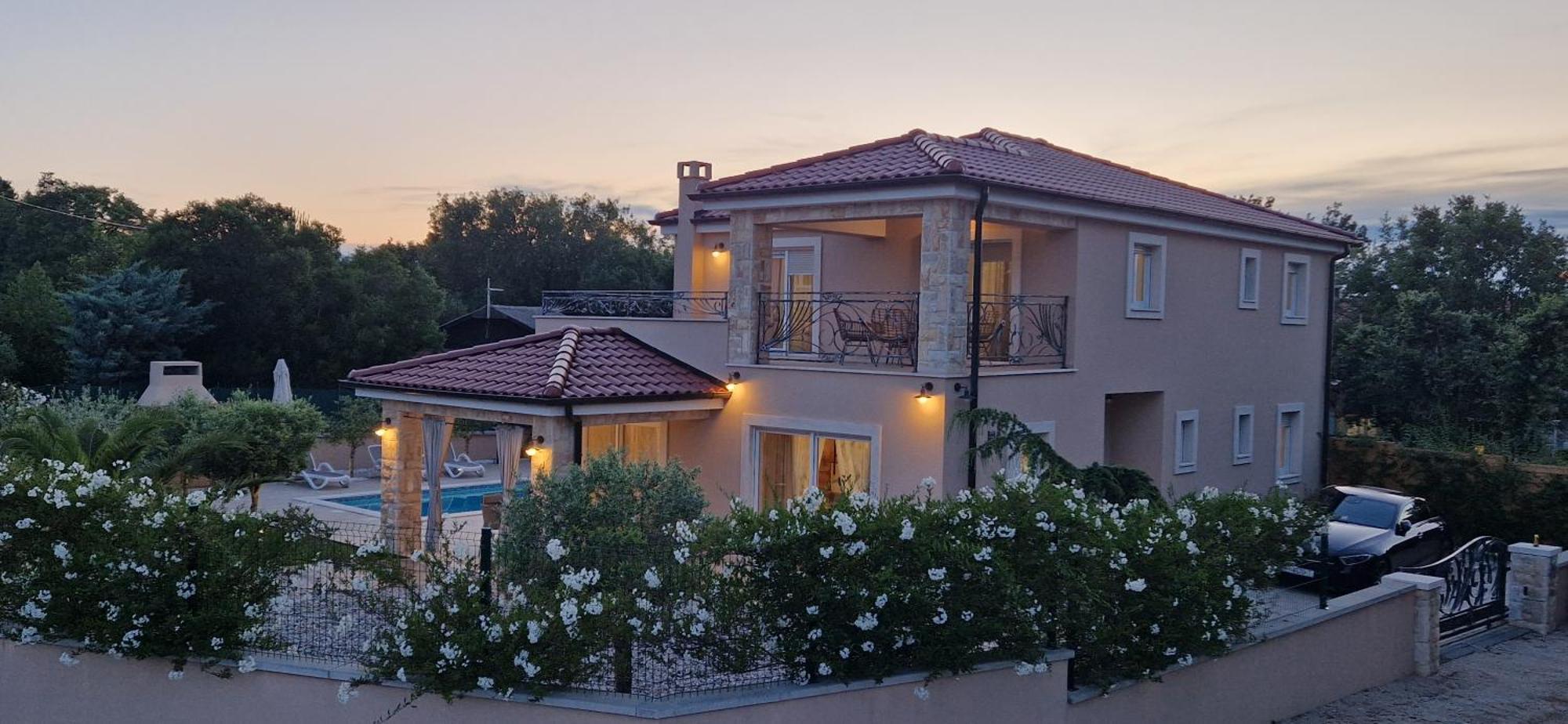 Villa Lukas&ana S Bazenom,djecjim Igralistem