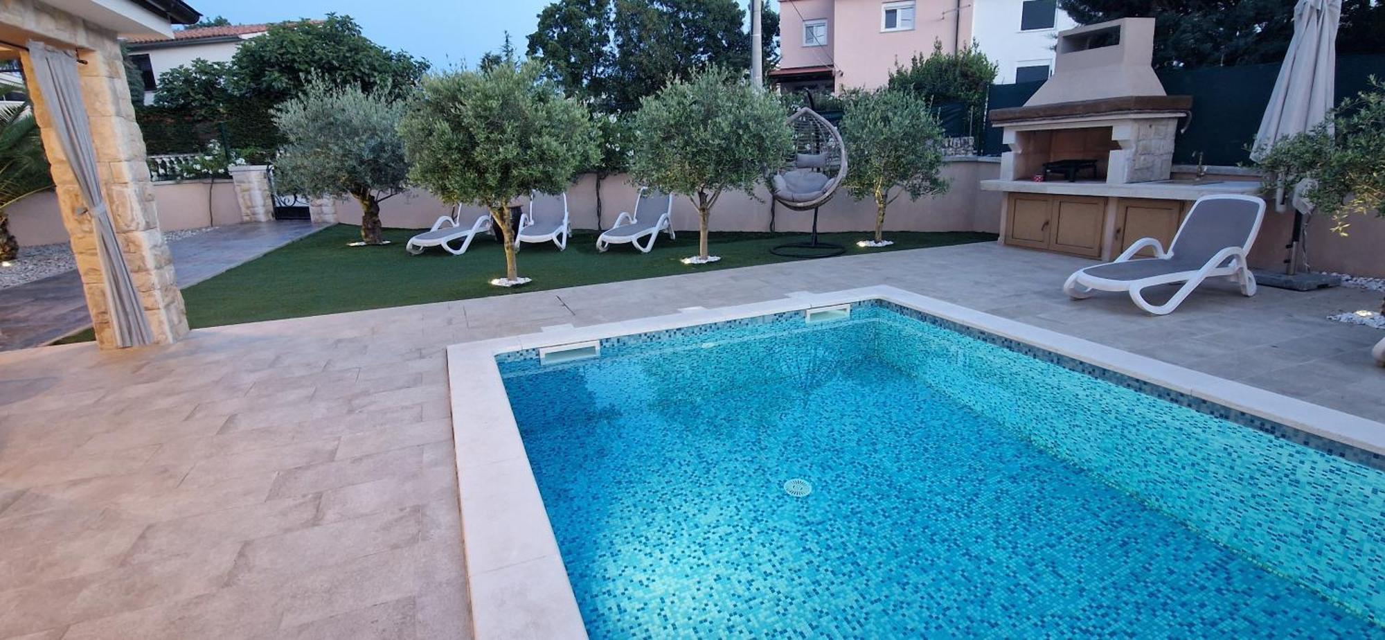 Villa Lukas&ana S Bazenom,djecjim Igralistem