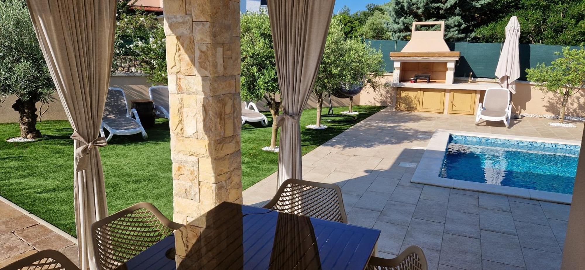 Villa Lukas&ana S Bazenom,djecjim Igralistem