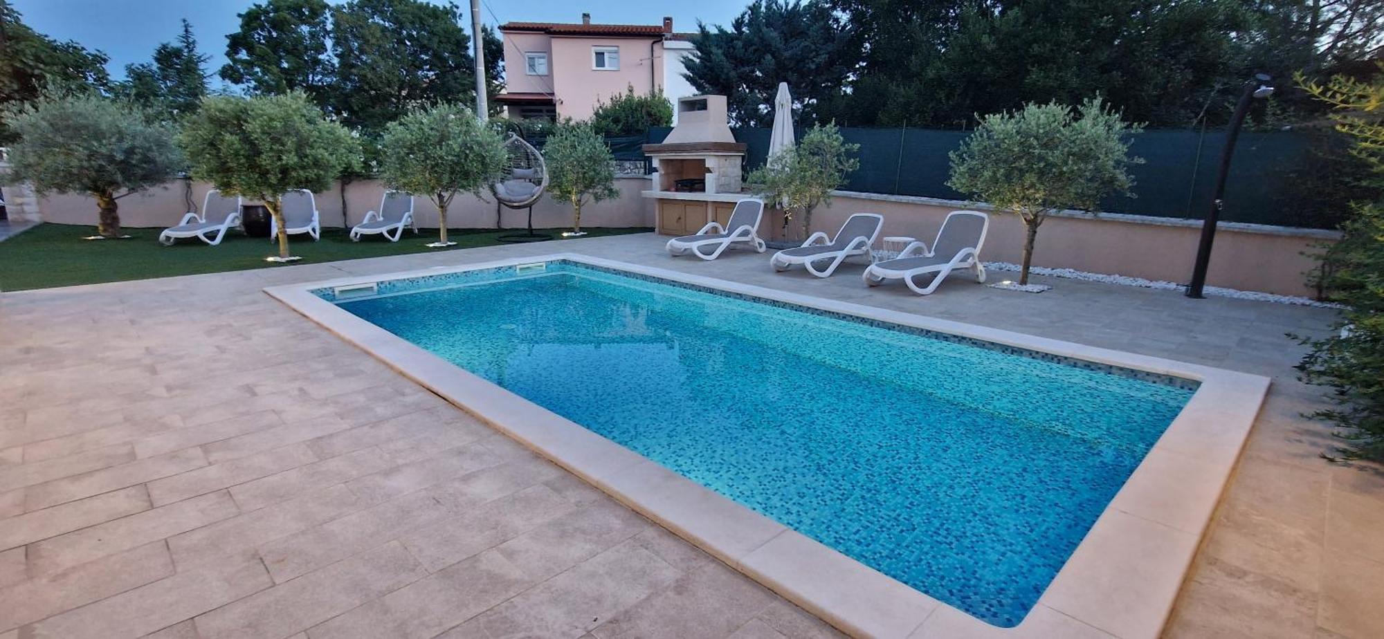 Villa Lukas&ana S Bazenom,djecjim Igralistem