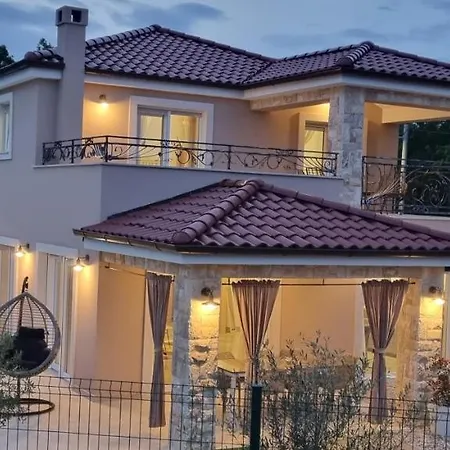Villa Lukas&Ana S Bazenom,Djecjim Igralistem Pinezici  Exterior photo